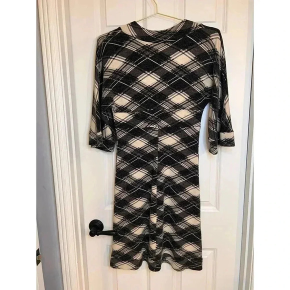 Black and gray plaid kimono sleeves vintage sweater dress size small - Picture 3 of 7